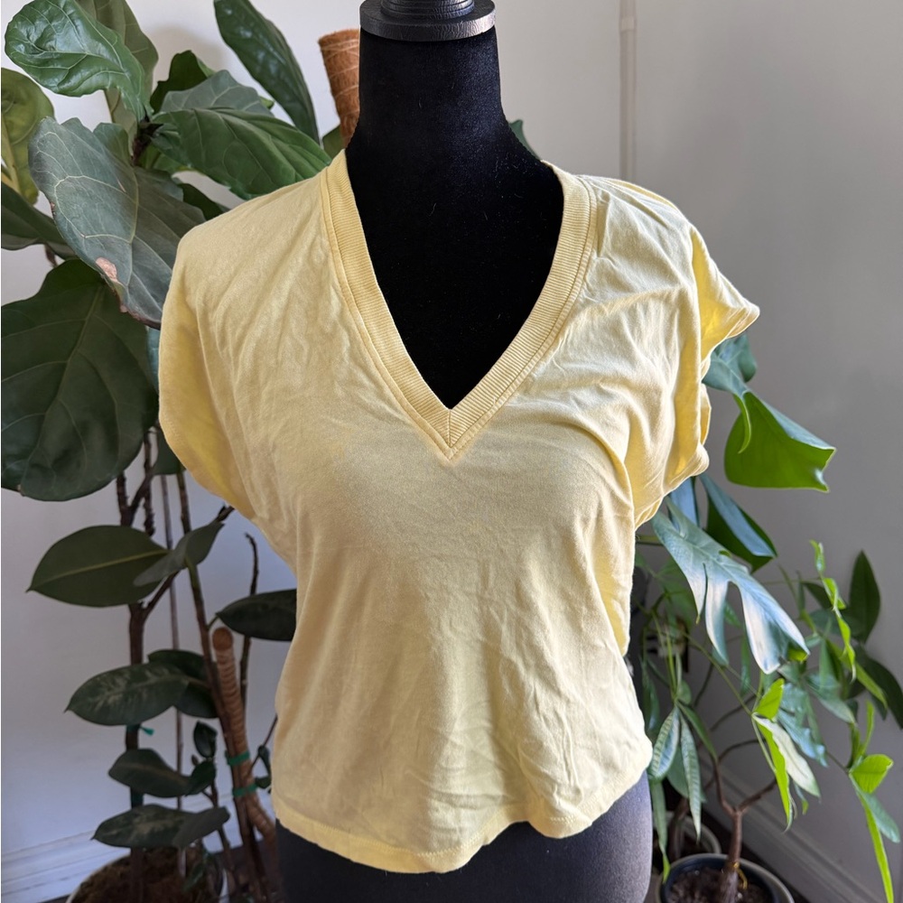 Zara Light Yellow V-Neck Short Sleeve Top